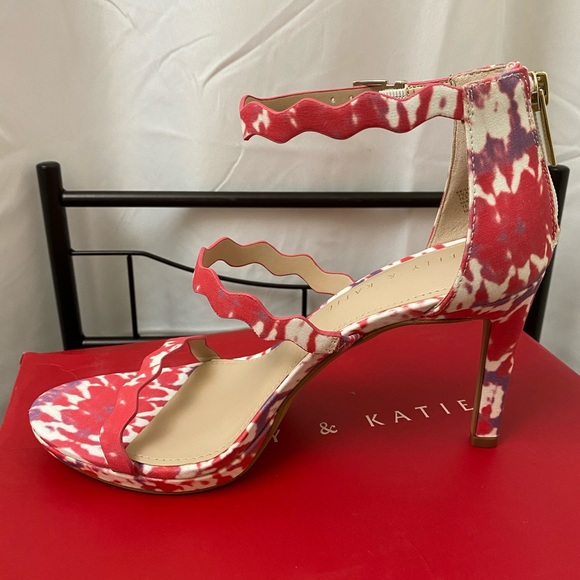 Tie-Dye Heel - Kelly & Katie - Picture 3 of 4